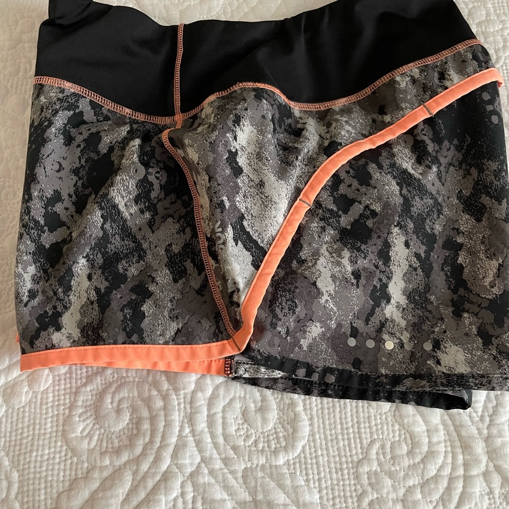Reebok shorts - Picture 5 of 6
